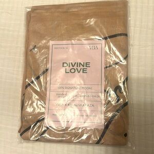 NWT divine love Vela Scarves modal standard size modal hijab